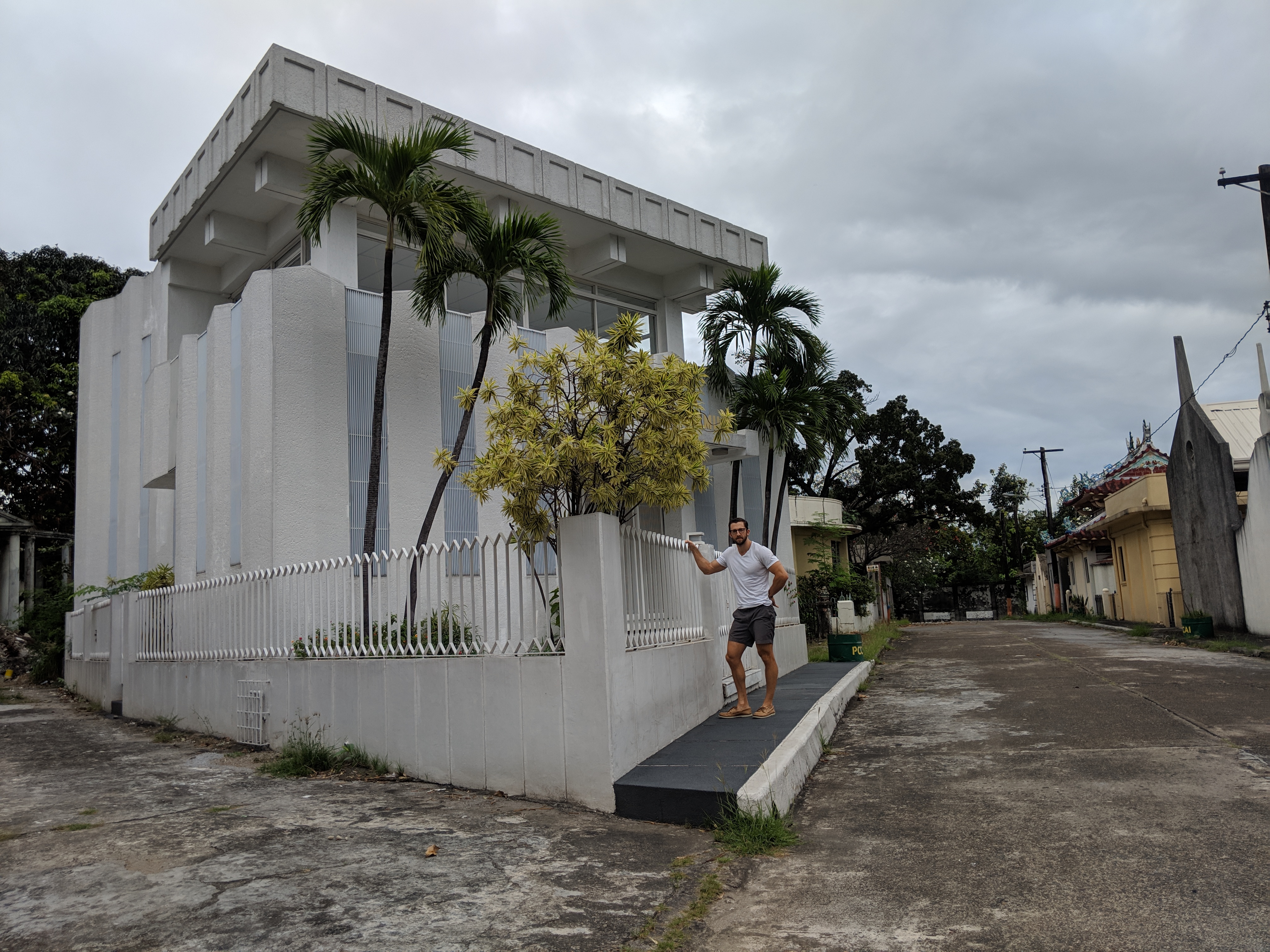 ghost town cemetery with mansions manila philippines